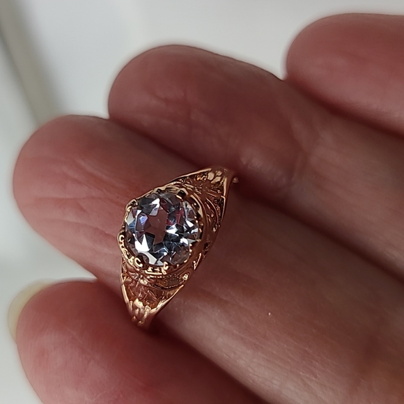 Aquamarine Rose Gold Ring - Picture 5 of 10